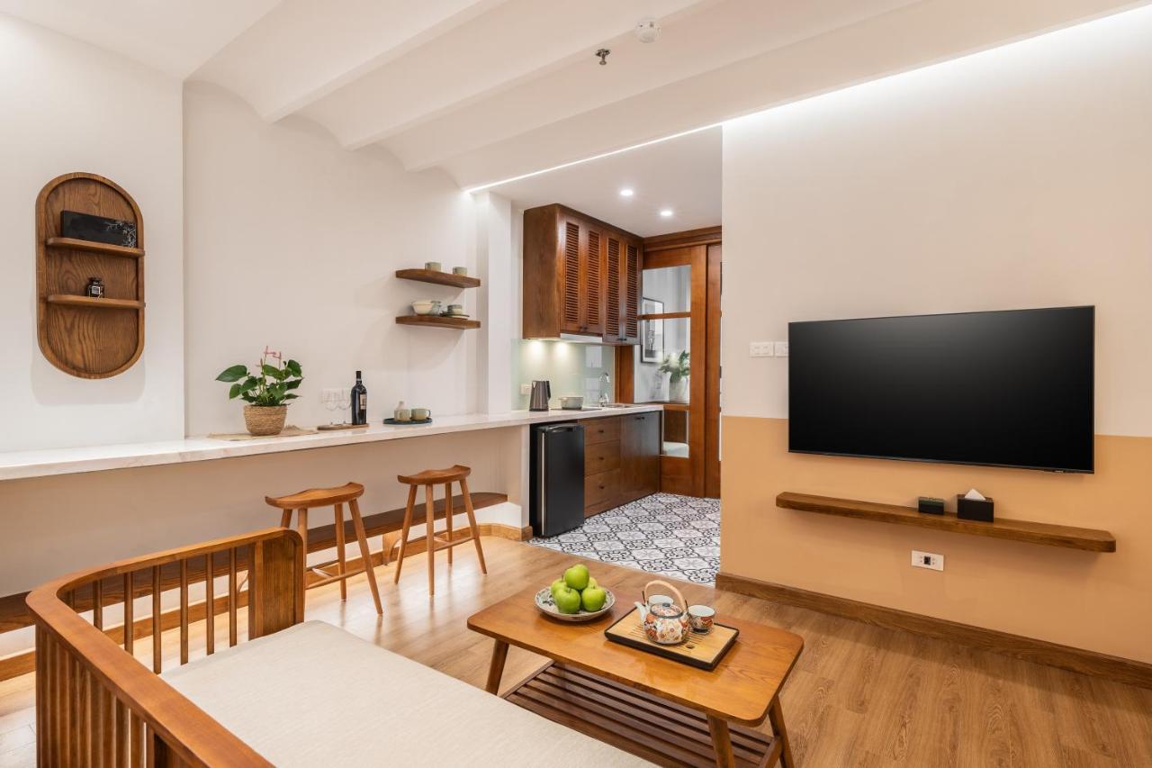 Le Parfum Apartment And Hotel Hanoi Esterno foto