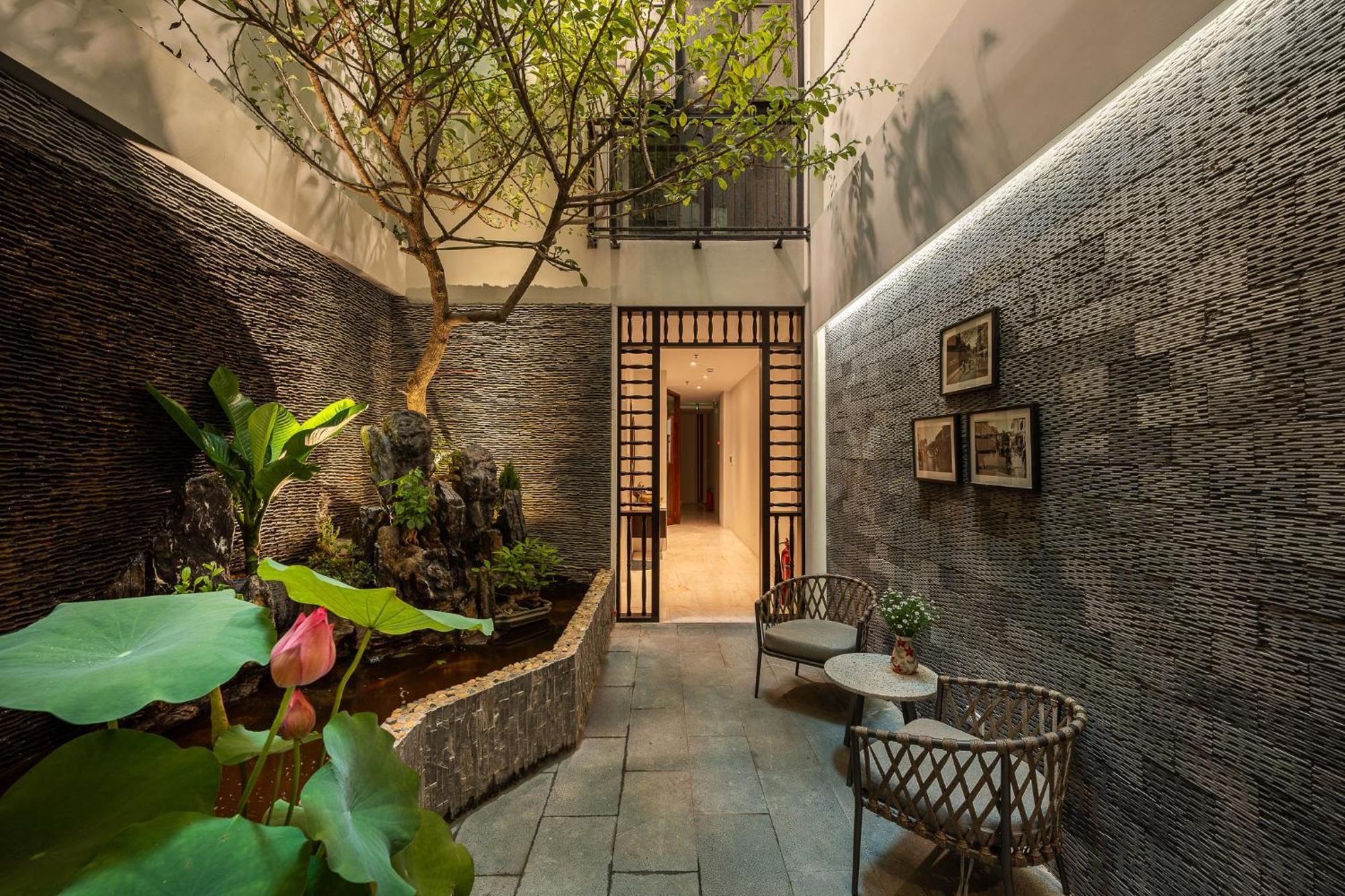 Le Parfum Apartment And Hotel Hanoi Esterno foto